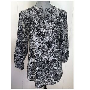 Attention high/low gorgeous blouse